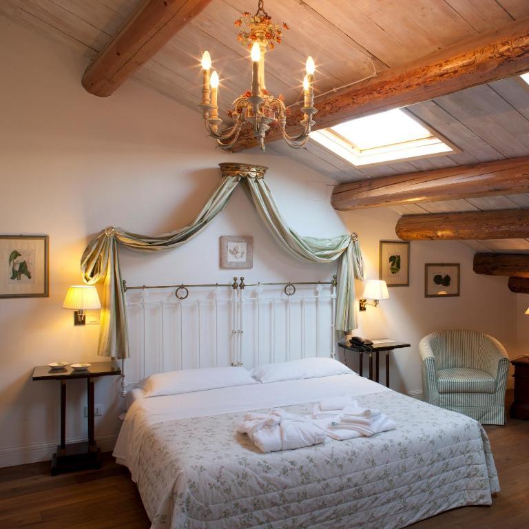 M Club De Luxe B&B Ravena Quarto foto